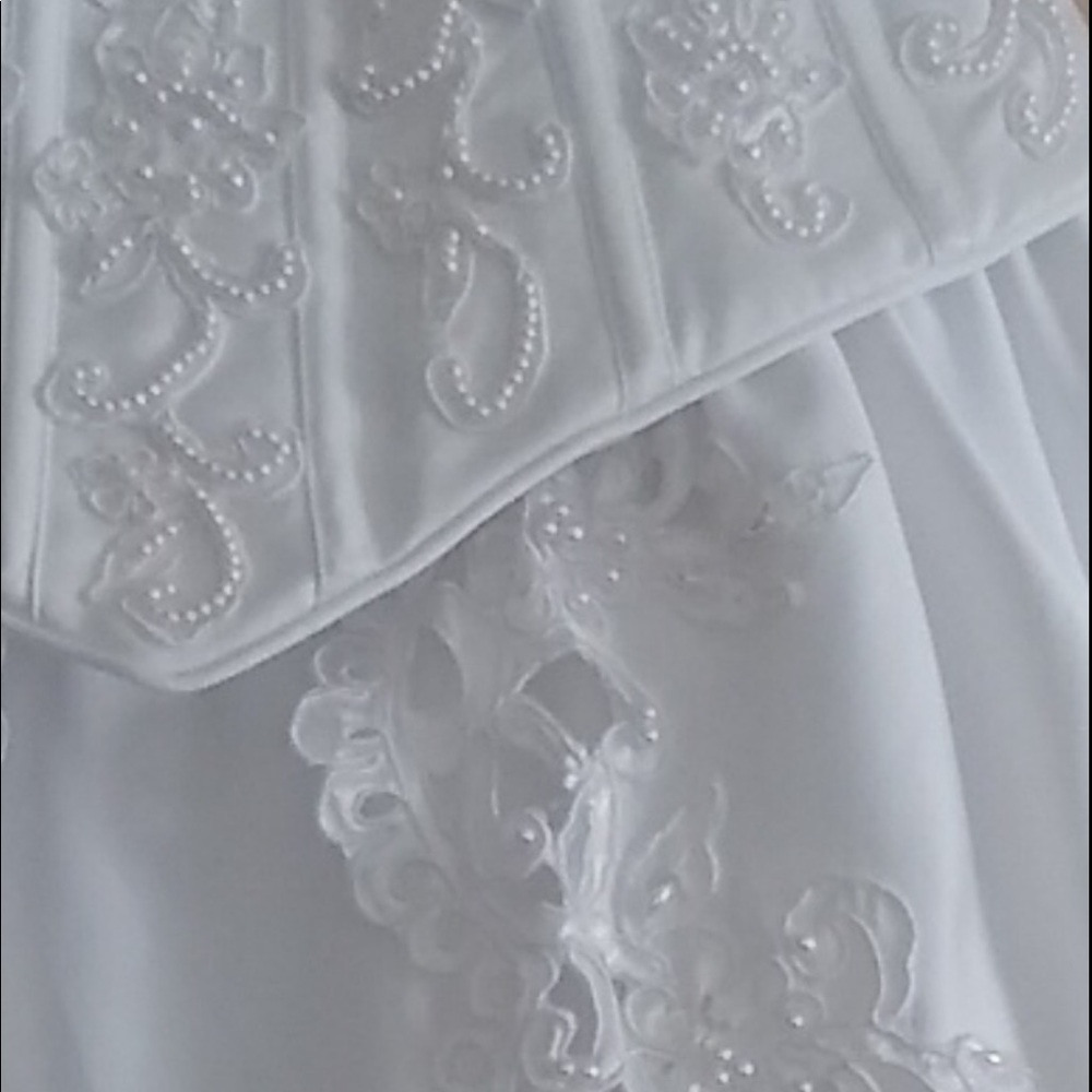 White Wedding Dress - Picture 6 of 10